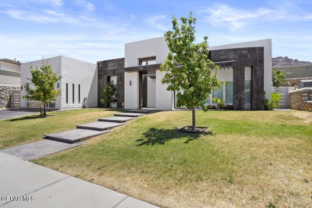 6324 Via Serena Drive - Photo 3
