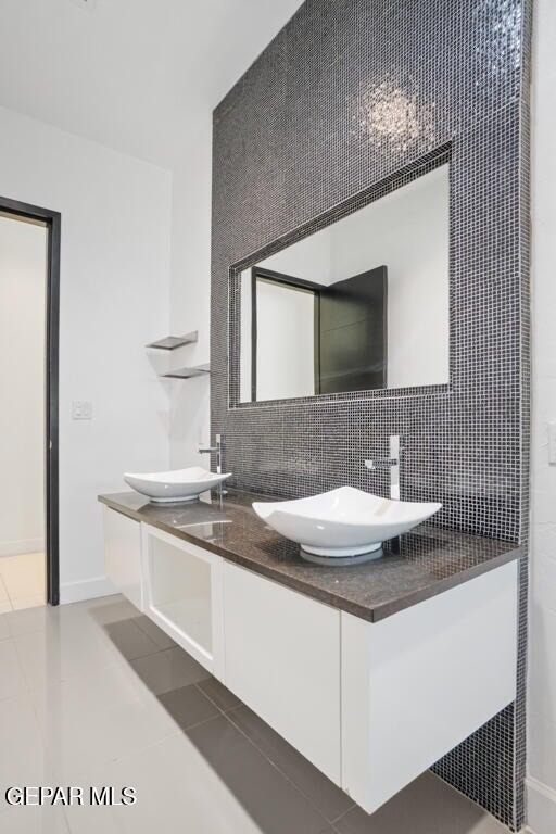 6324 Via Serena Drive - Photo 13