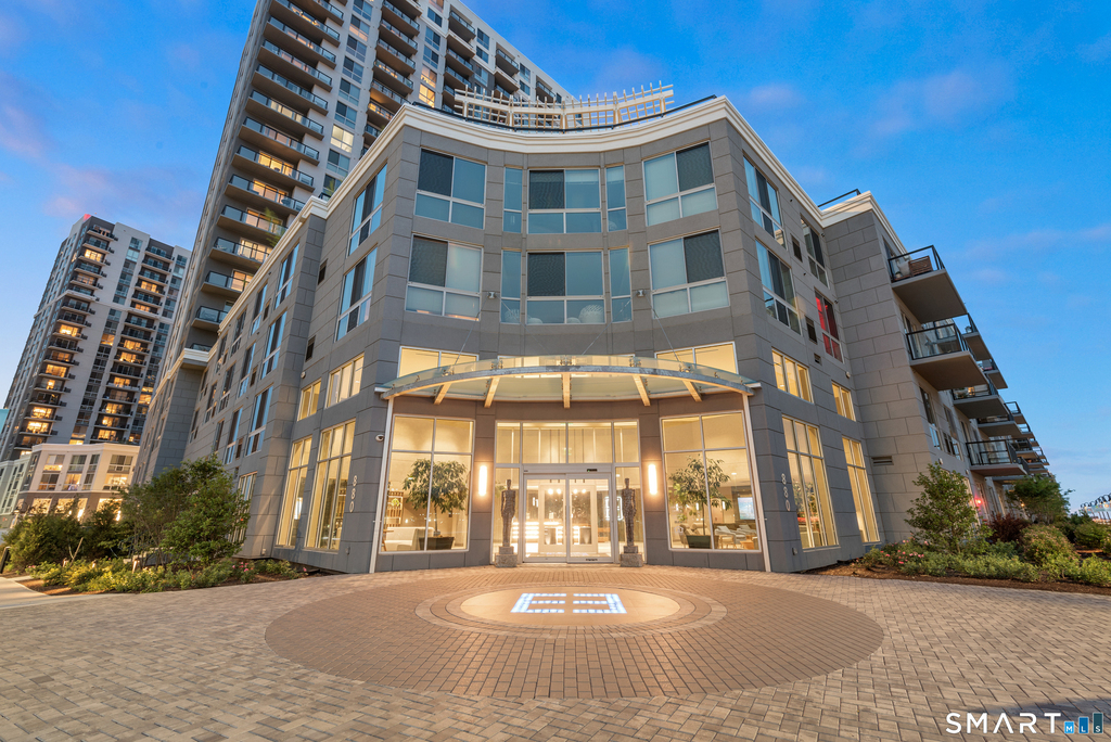 880 Pacific Street - Photo 0