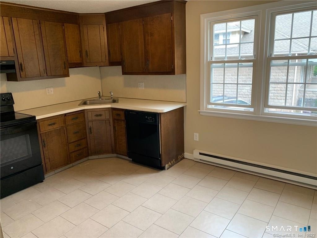 900 South Main Street - Photo 4