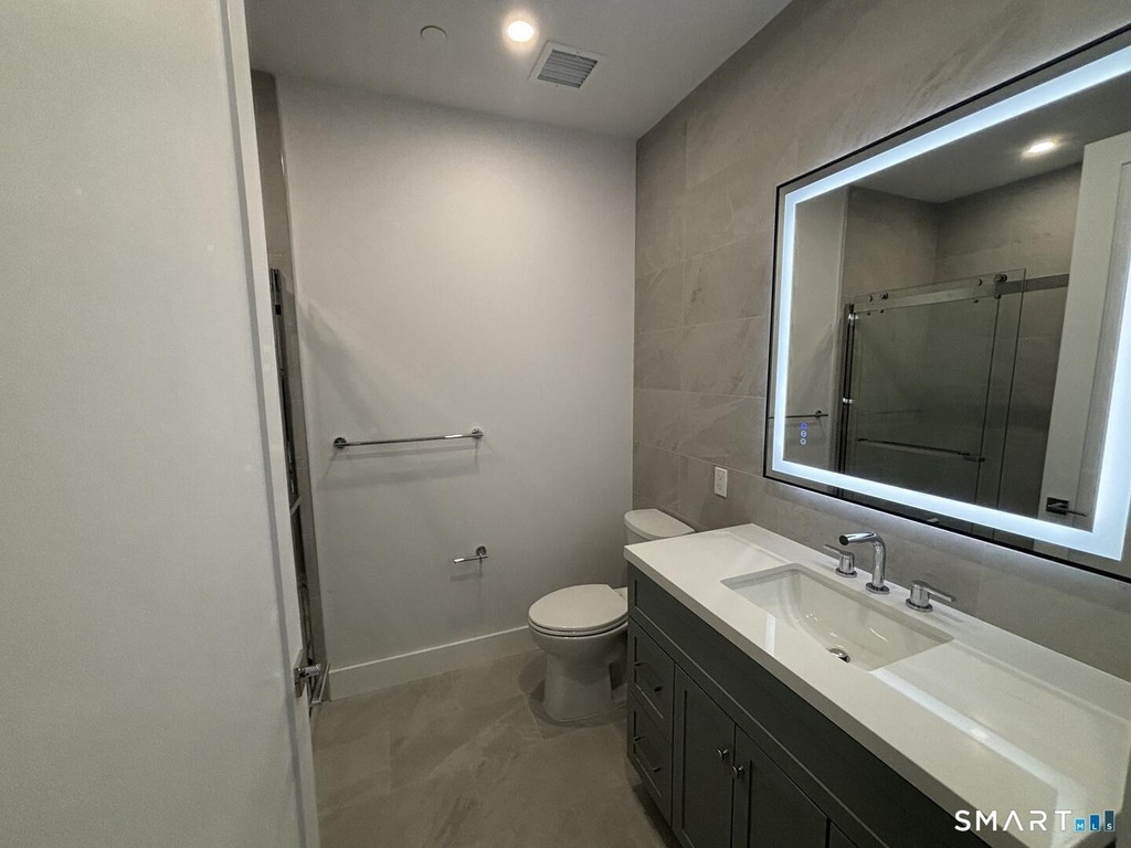 460a Summer Street - Photo 15