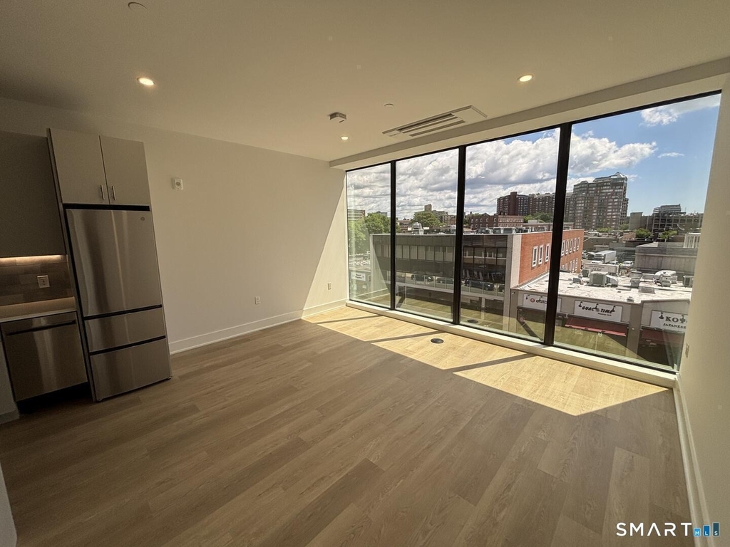 460a Summer Street - Photo 1