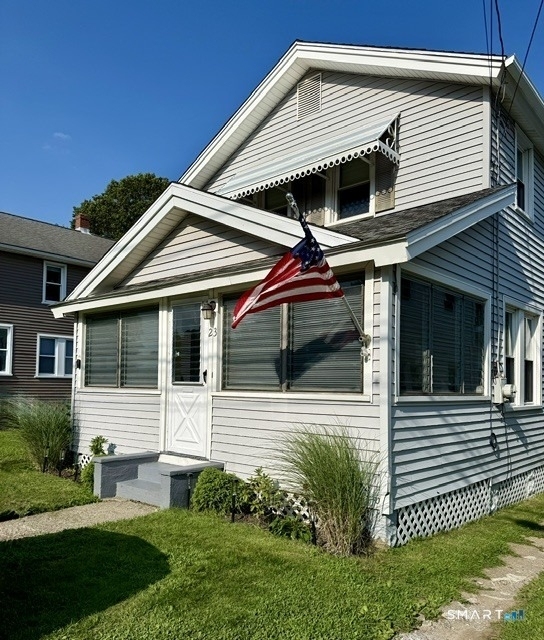 23 Warren Street - Photo 5