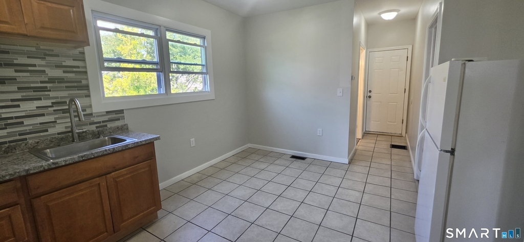 279 Captain Thomas Boulevard - Photo 5