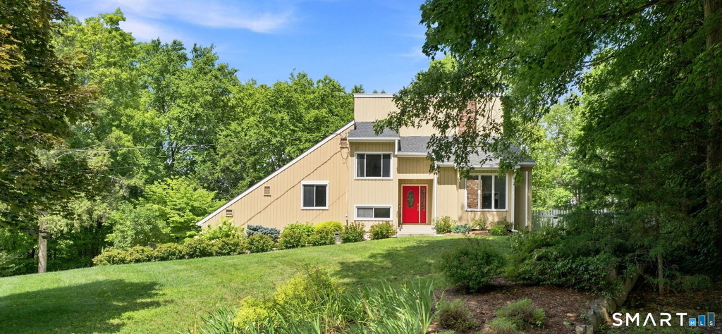 40 Rockledge Drive - Photo 1