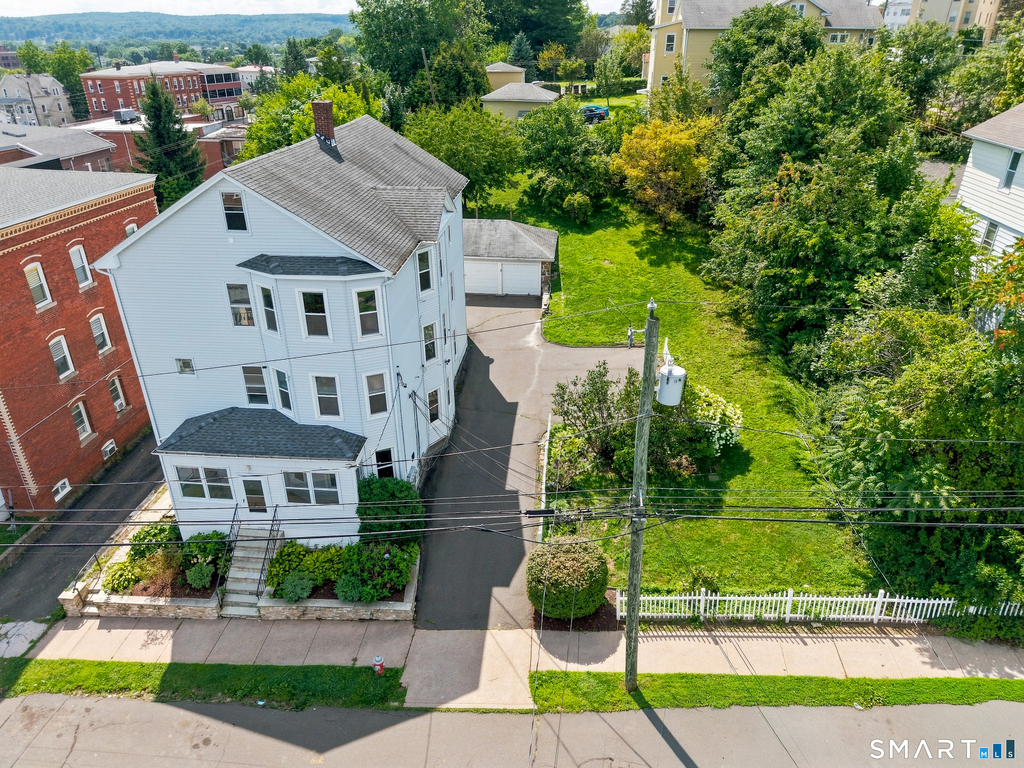 126 Booth Street - Photo 4