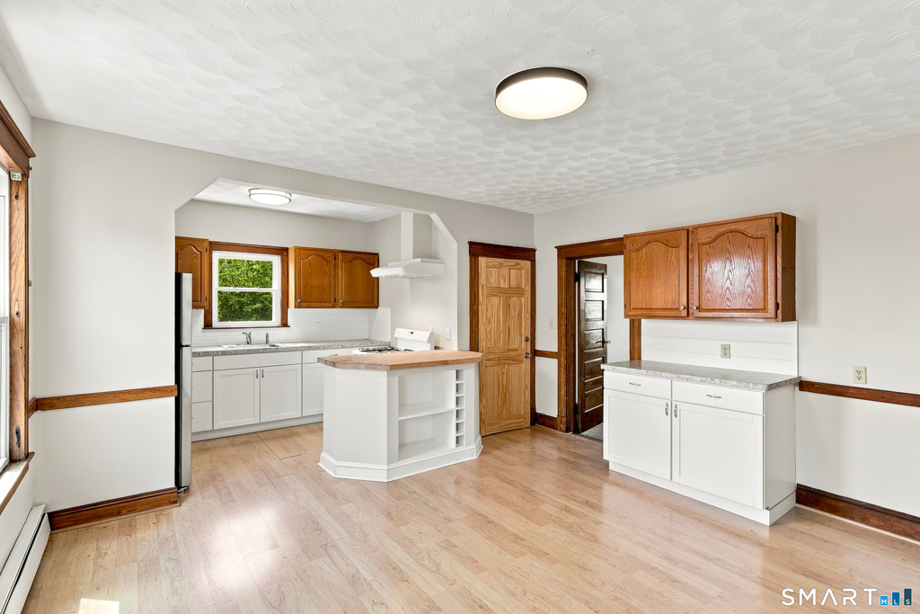 126 Booth Street - Photo 11