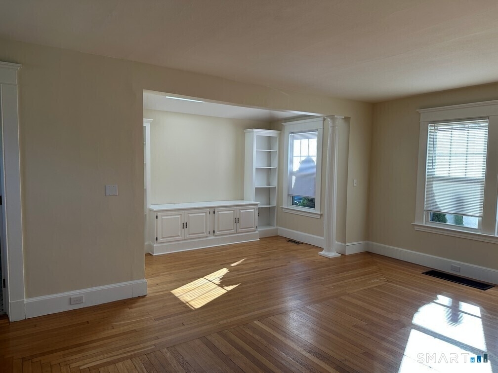 111 Russell Street - Photo 4