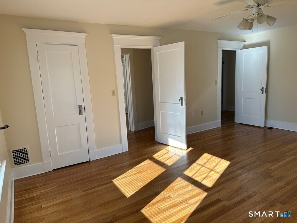 111 Russell Street - Photo 14