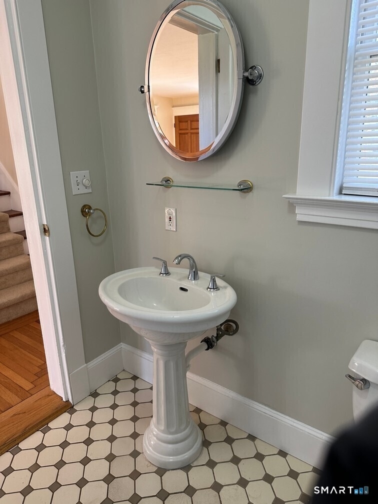 111 Russell Street - Photo 11