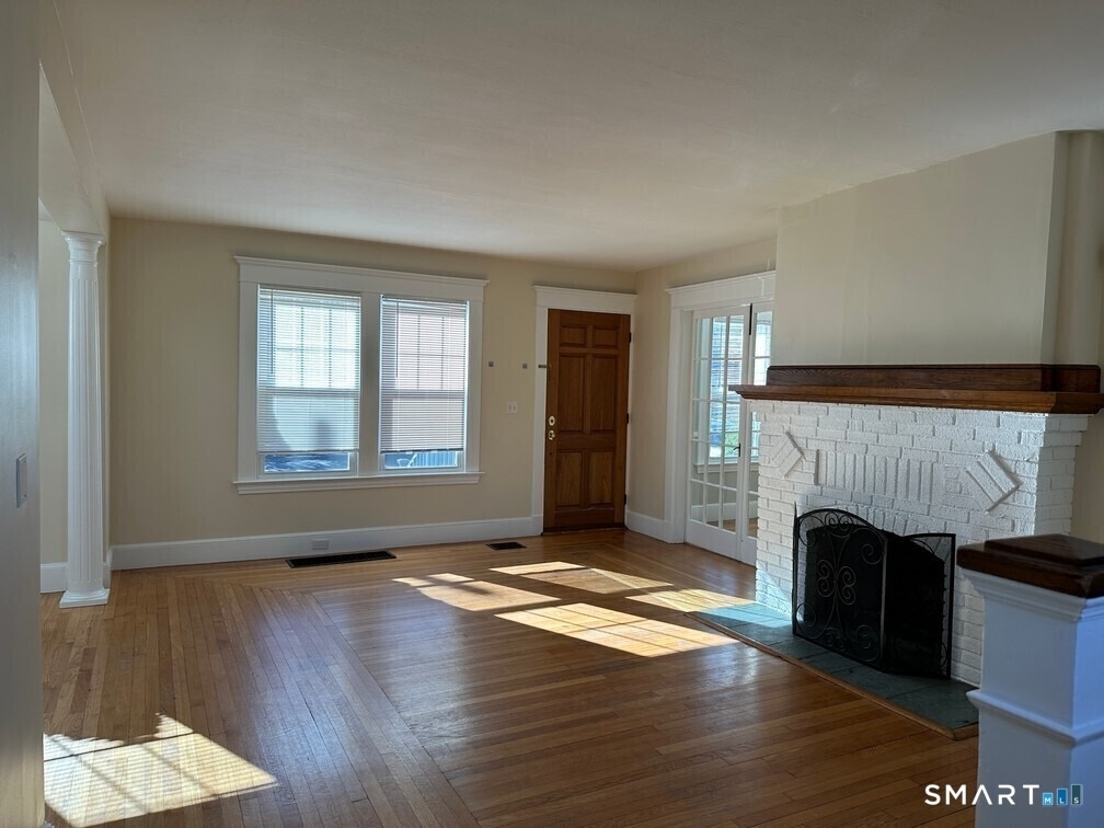 111 Russell Street - Photo 3