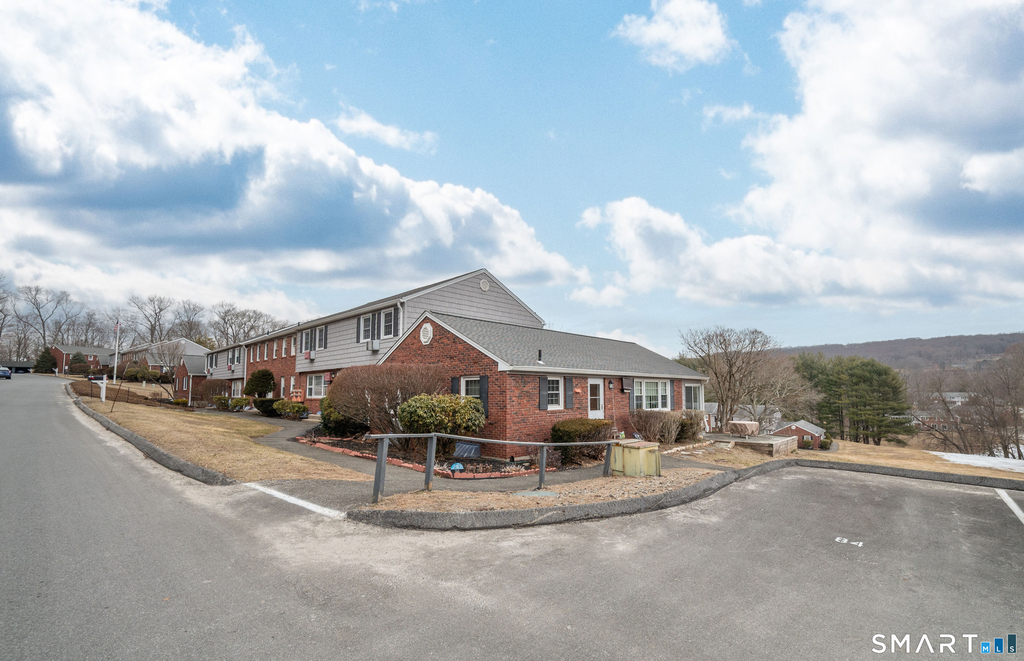 86 Old Farms Lane - Photo 2