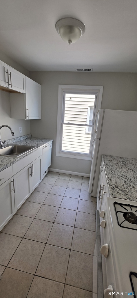 736 Savin Avenue - Photo 3