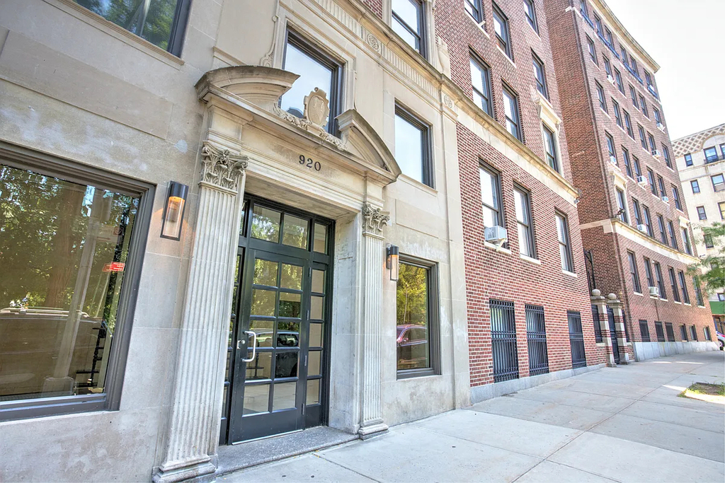 920 Riverside Drive - Photo 14