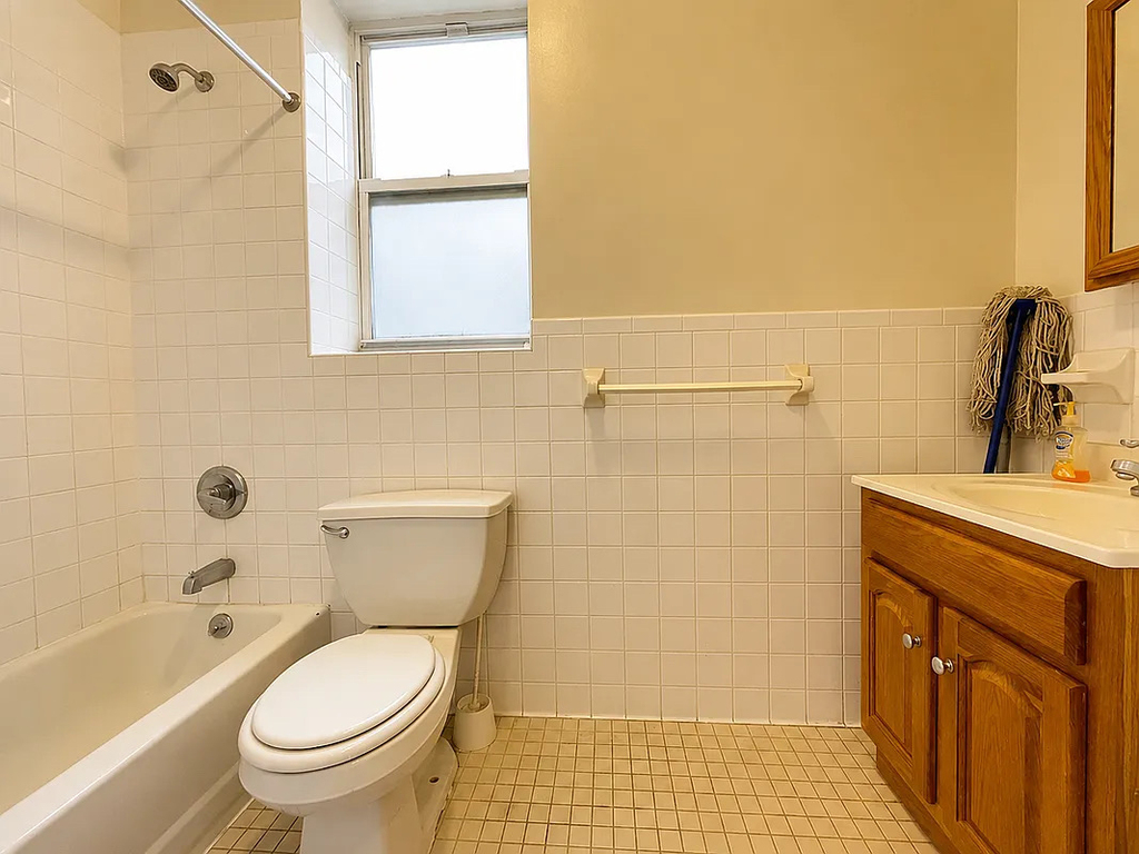 901 St Johns Place - Photo 3