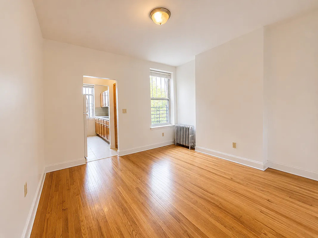 901 St Johns Place - Photo 0