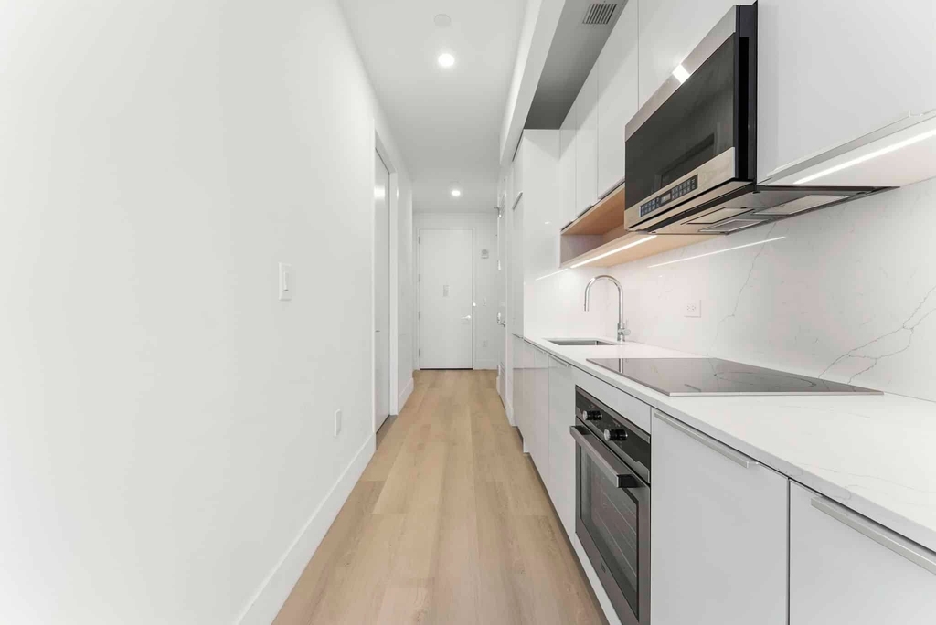 55 Broad Street - Photo 2