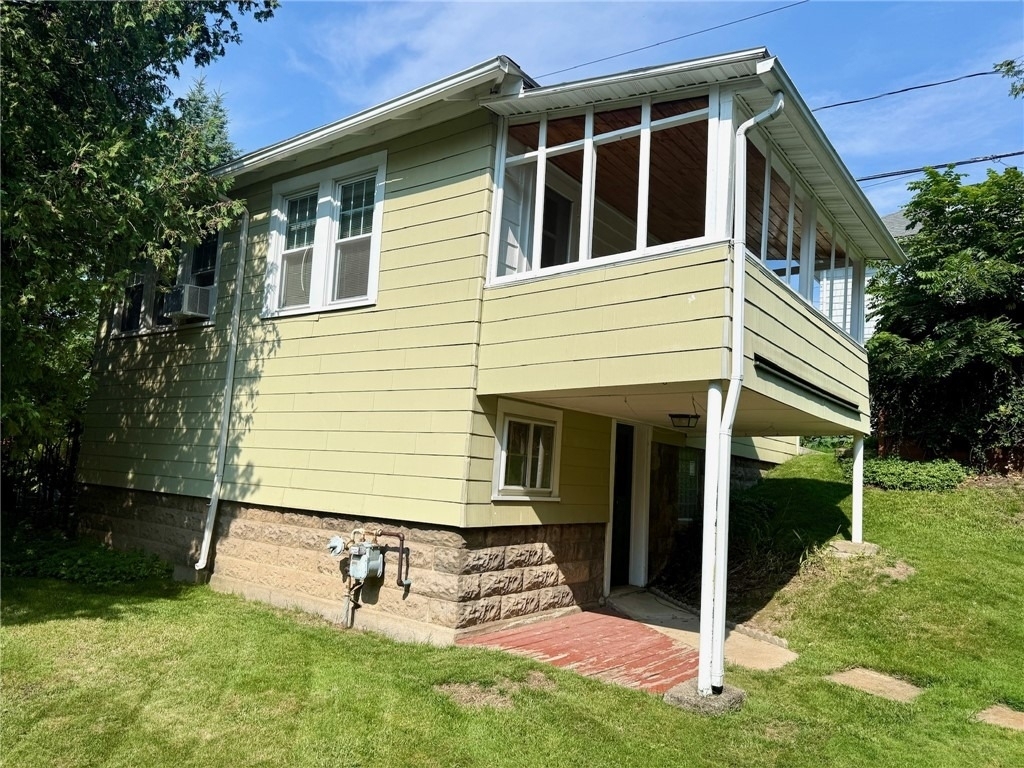 5156 Saint Paul Boulevard - Photo 3