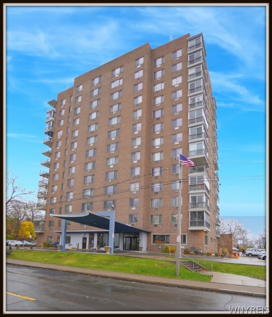 151 Buffalo Avenue - Photo 0