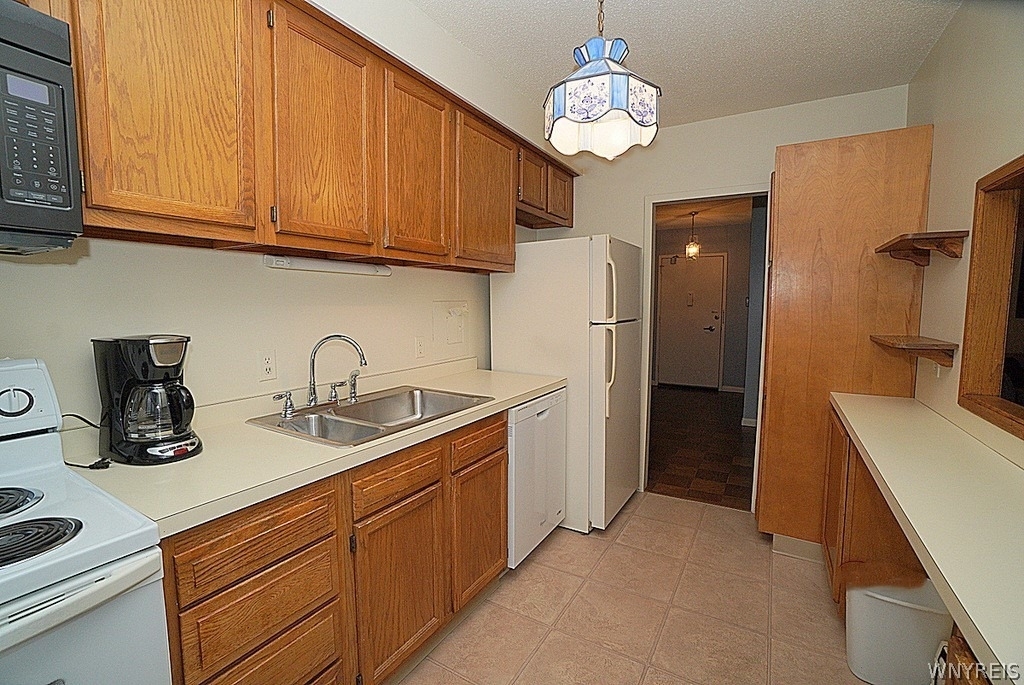 151 Buffalo Avenue - Photo 19