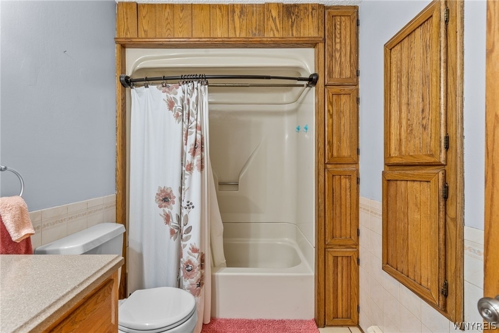 114 Flohr Avenue - Photo 15