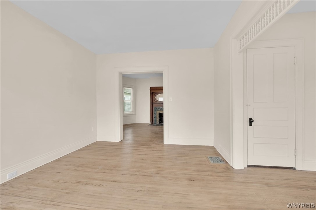 2206 Main Street - Photo 11