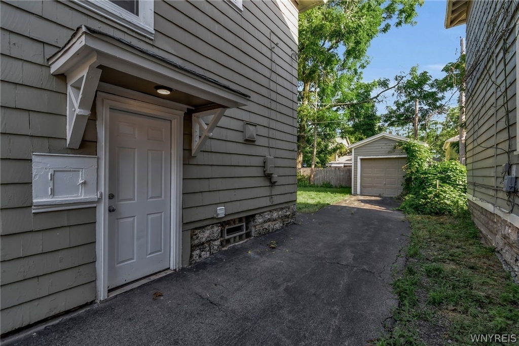69 W Northrup Place - Photo 4