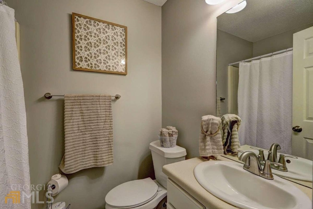 7271 Crestside Drive - Photo 18