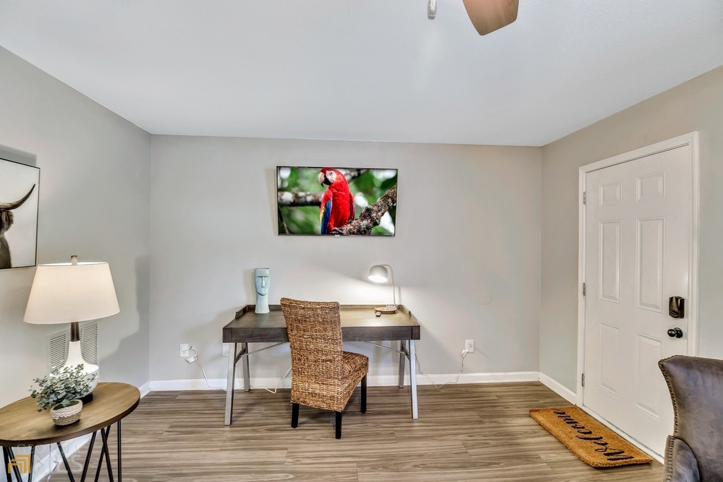 7269 Crestside Drive - Photo 3