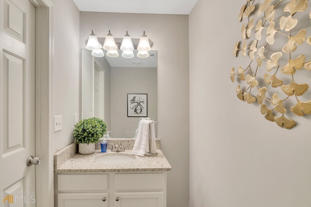 7269 Crestside Drive - Photo 5