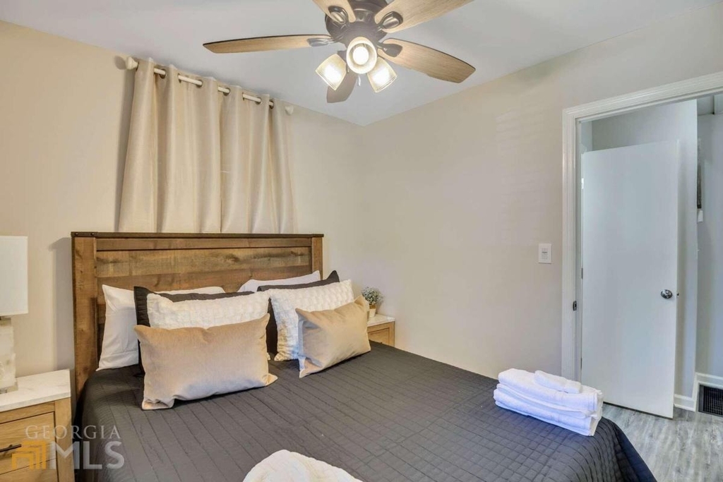 50 Oak Street - Photo 14