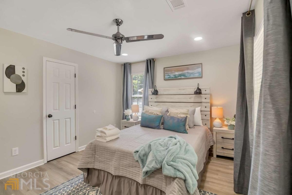 5551 Davis Drive - Photo 7