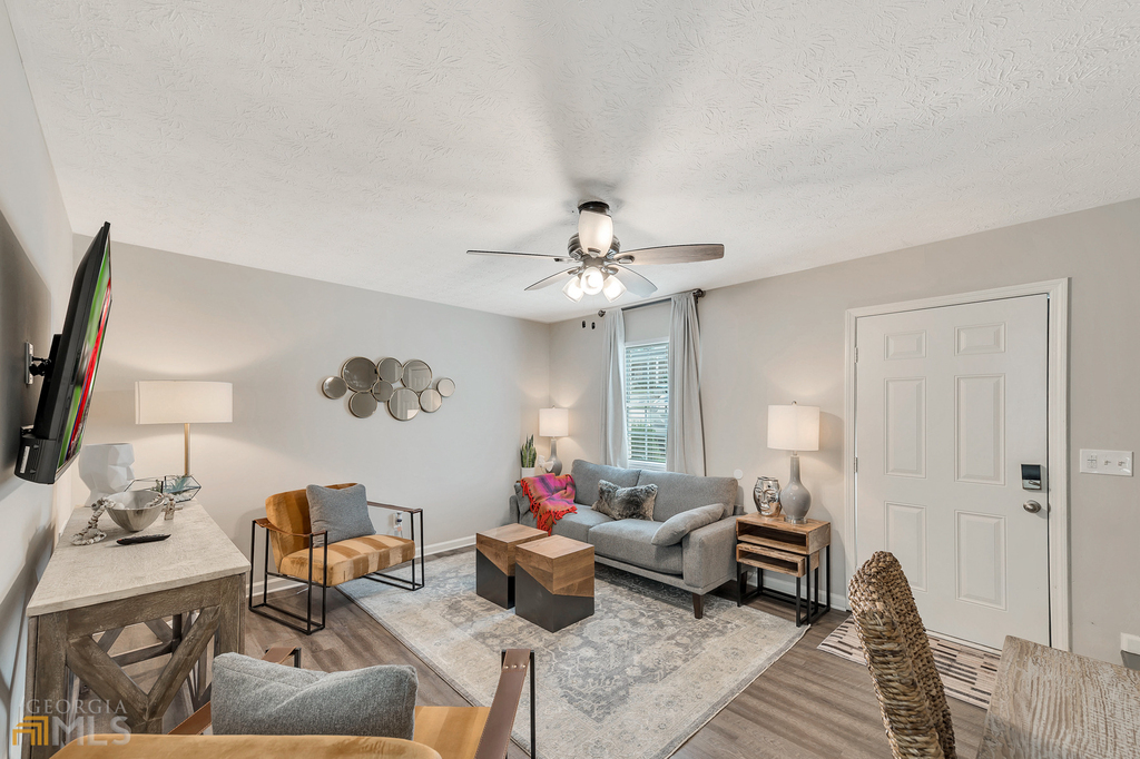 2304 Salt Springs Place - Photo 3