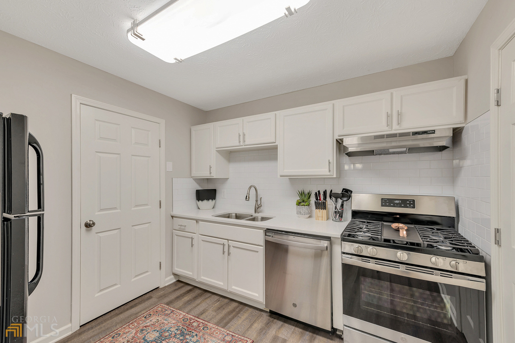 2304 Salt Springs Place - Photo 10