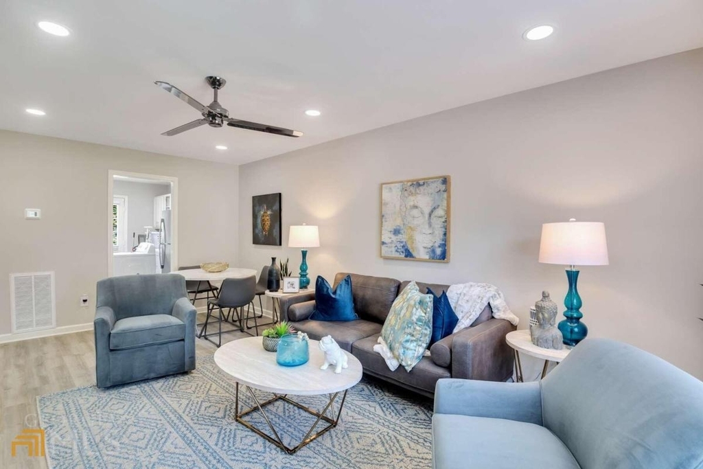 1738 Spring Road - Photo 1