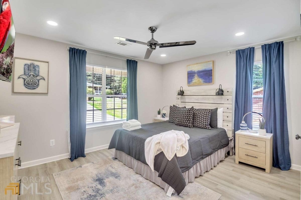 1738 Spring Road - Photo 9