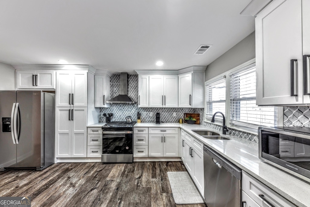 6230 Love Street - Photo 7