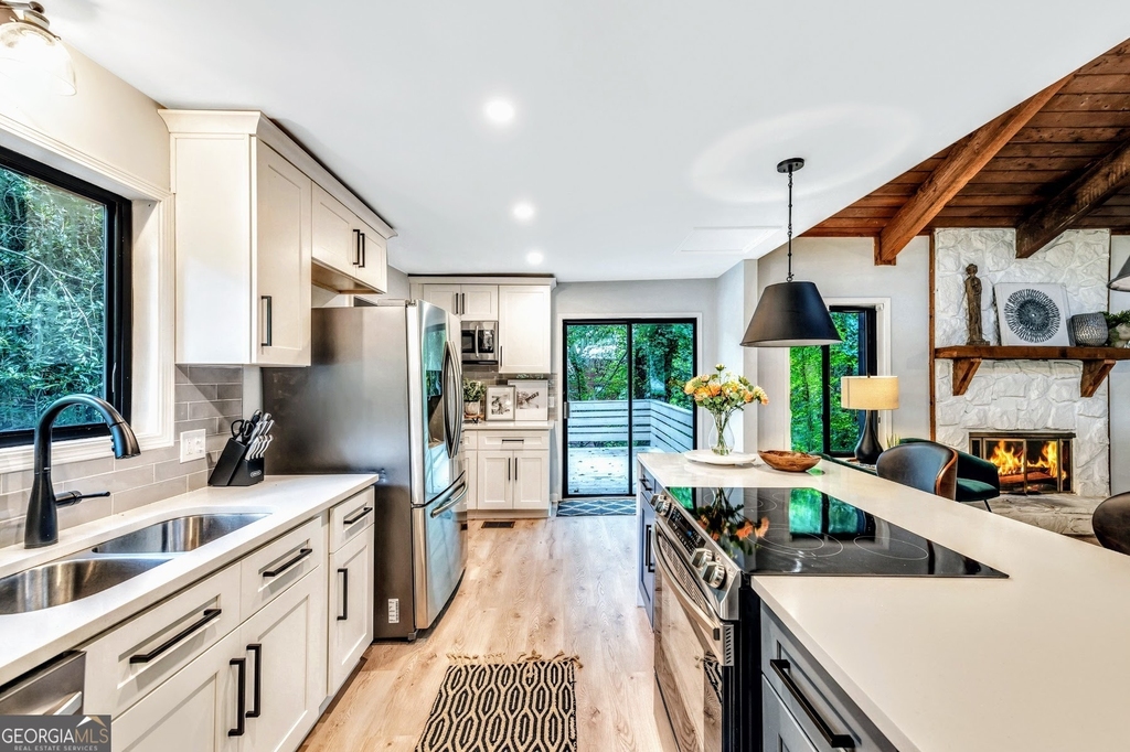 3870 Northpoint Drive - Photo 9