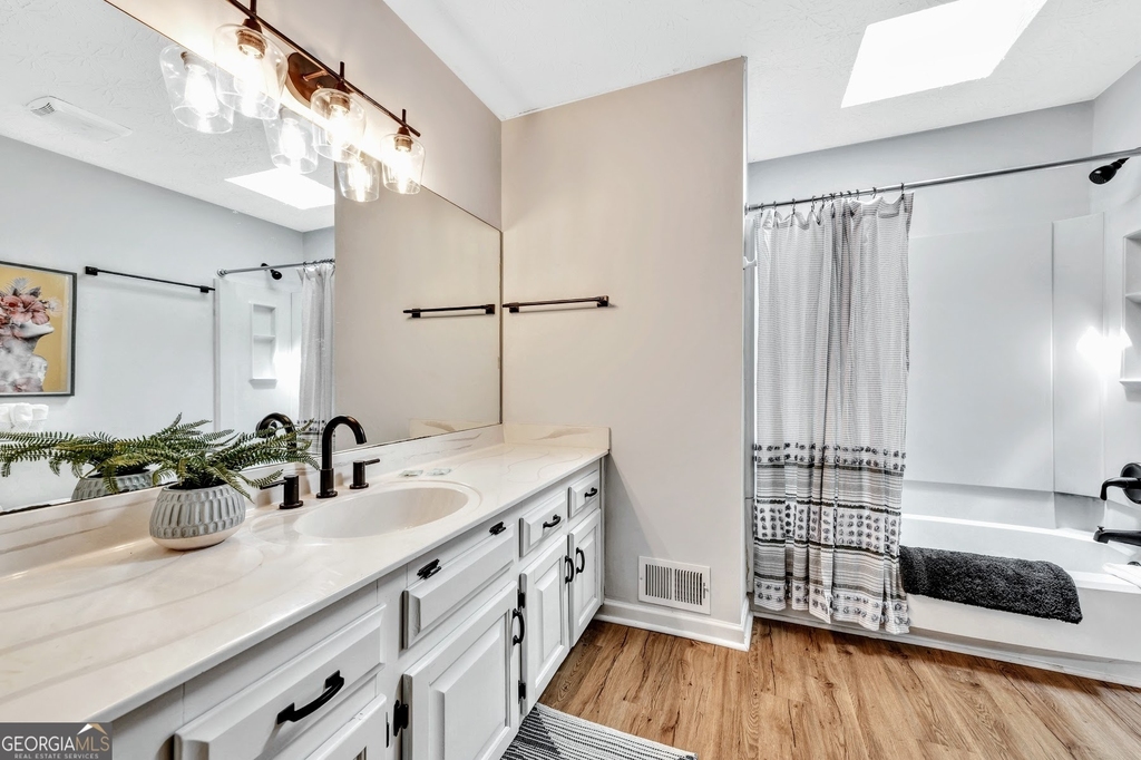 3870 Northpoint Drive - Photo 14