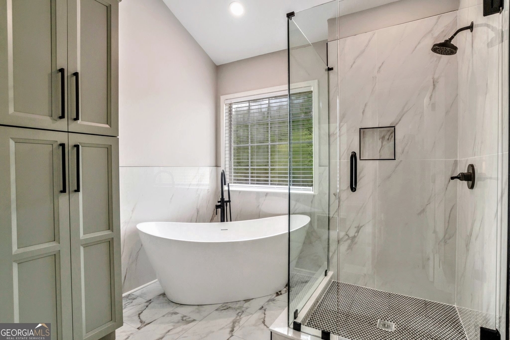 8008 Clearview Circle - Photo 21