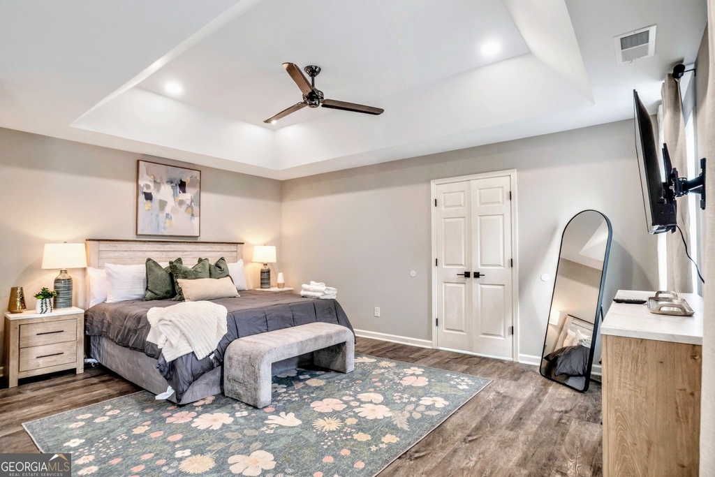 8008 Clearview Circle - Photo 18