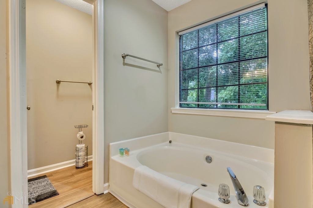 2025 Winsburg Drive Nw - Photo 22