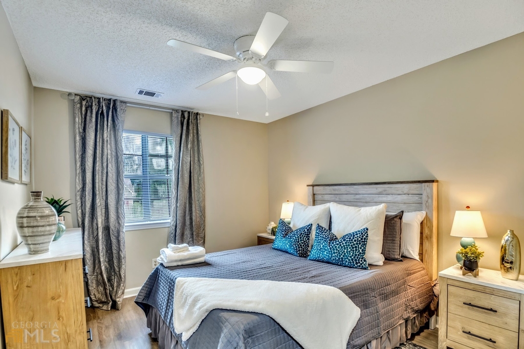 2025 Winsburg Drive Nw - Photo 10