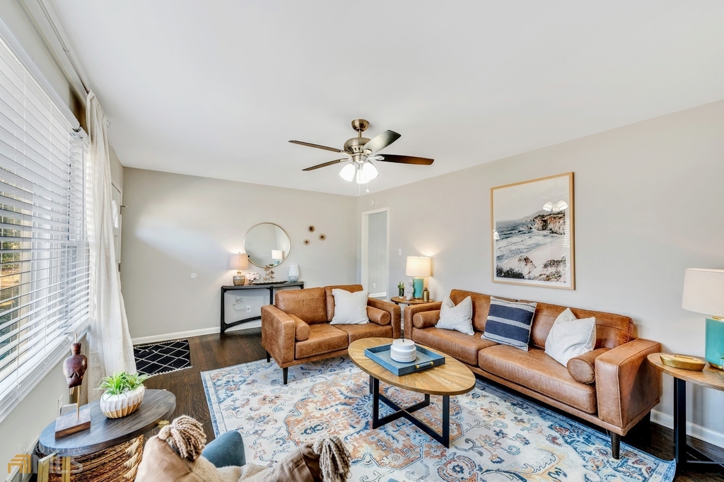 654 Joel Drive - Photo 2