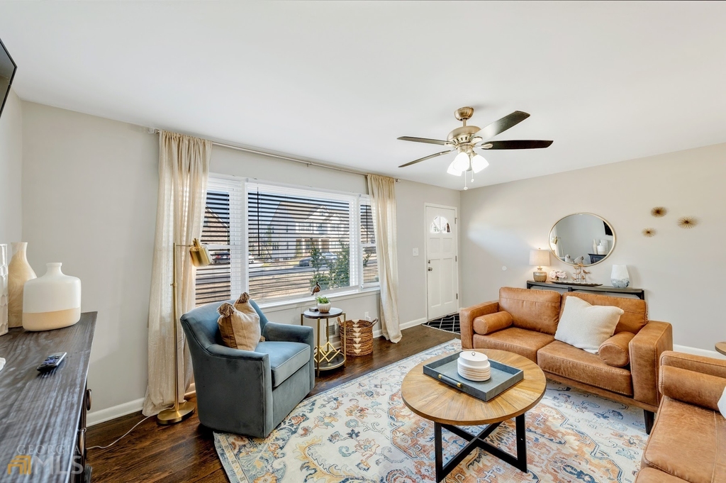 654 Joel Drive - Photo 3