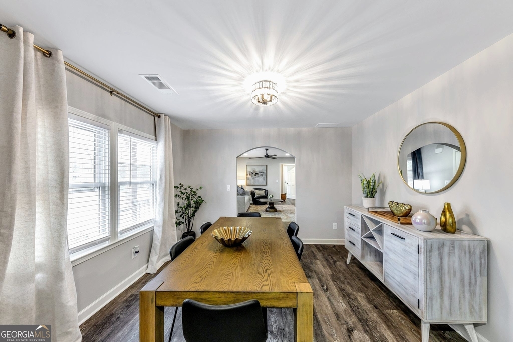 6230 Love Street - Photo 5