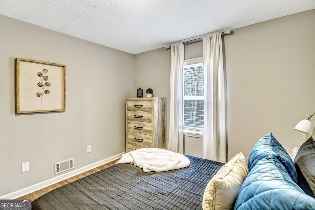 3017 Valley View Drive - Photo 17