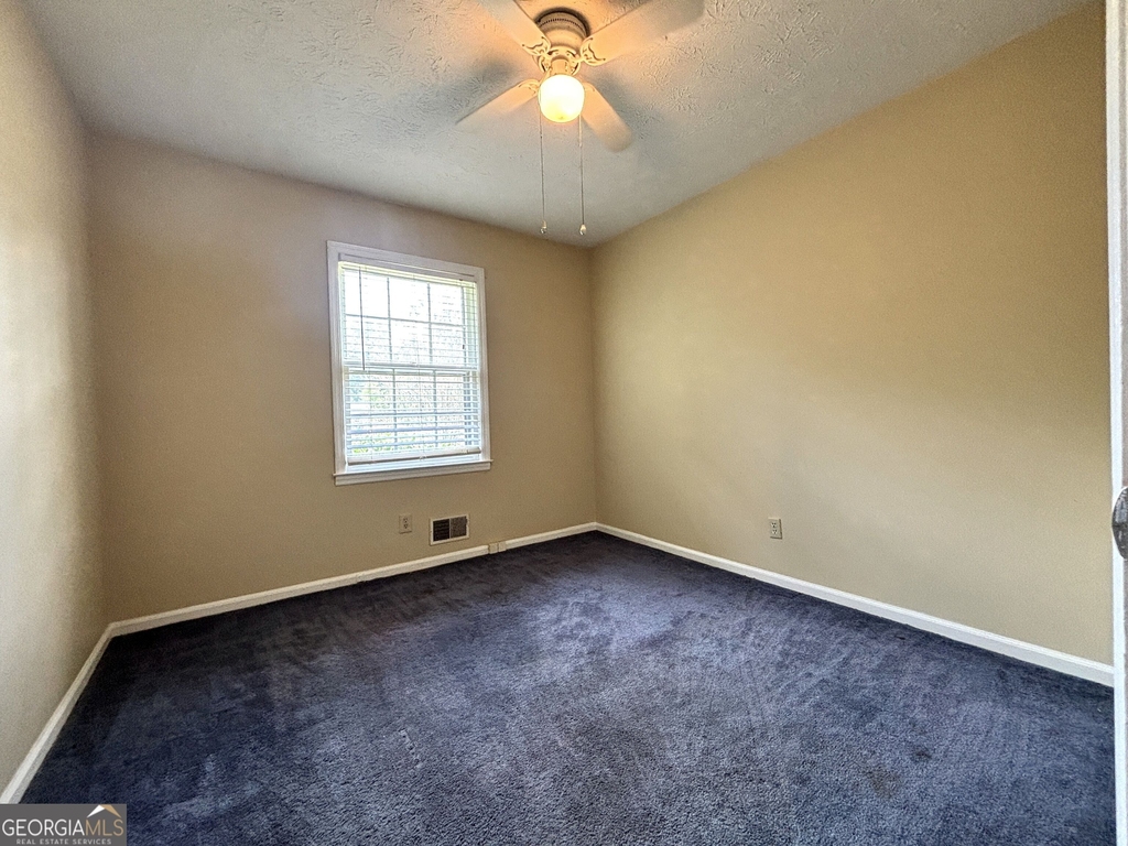 405 Elder Road - Photo 4