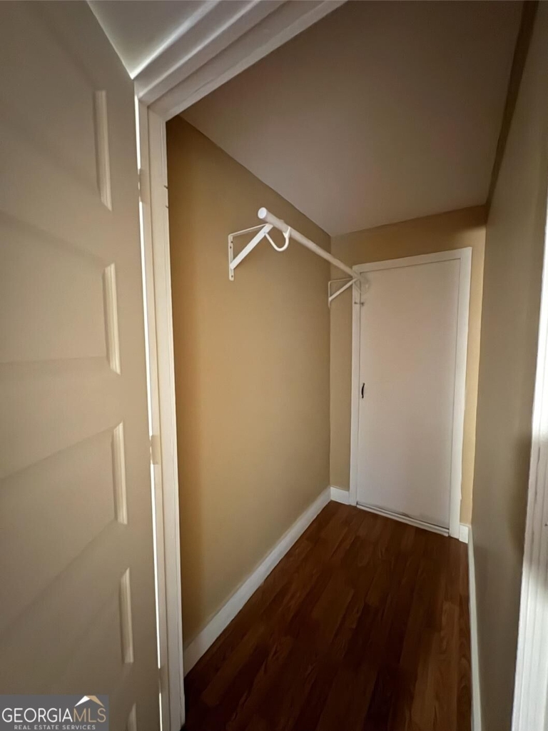 599 Gordon Street - Photo 20