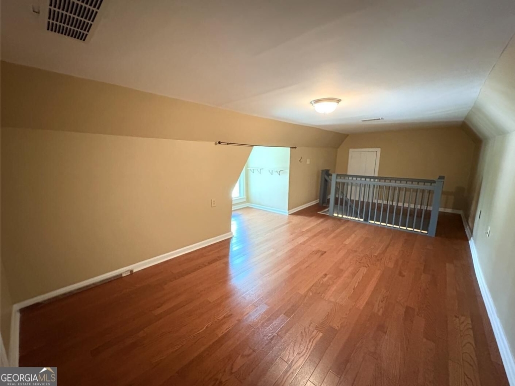 599 Gordon Street - Photo 19